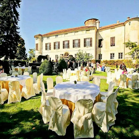 Charming Elegant Castle Flat With Large Garden Дом отдыха Rocca Grimalda