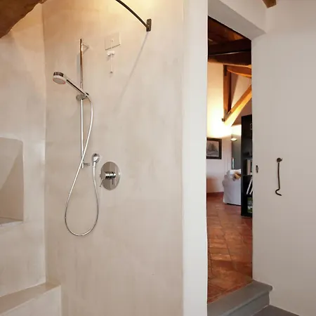 Charming Elegant Castle Flat With Large Garden Дом отдыха