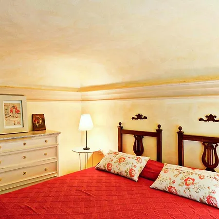 Charming Elegant Castle Flat With Large Garden Дом отдыха
